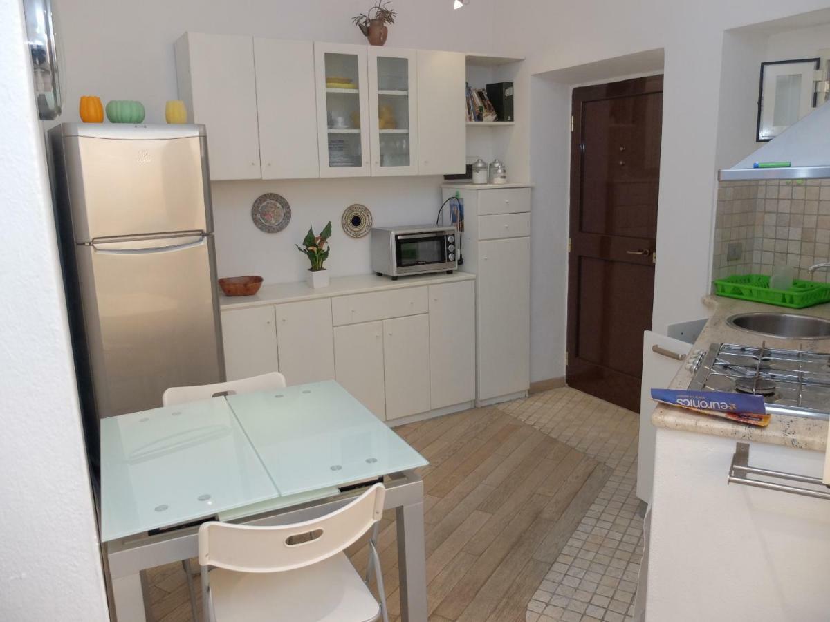 Little White House Apartment Porto Santo Stefano  Bagian luar foto
