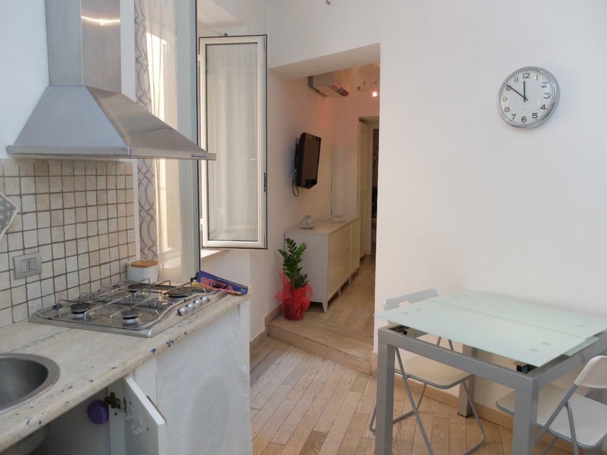 Little White House Apartment Porto Santo Stefano  Bagian luar foto